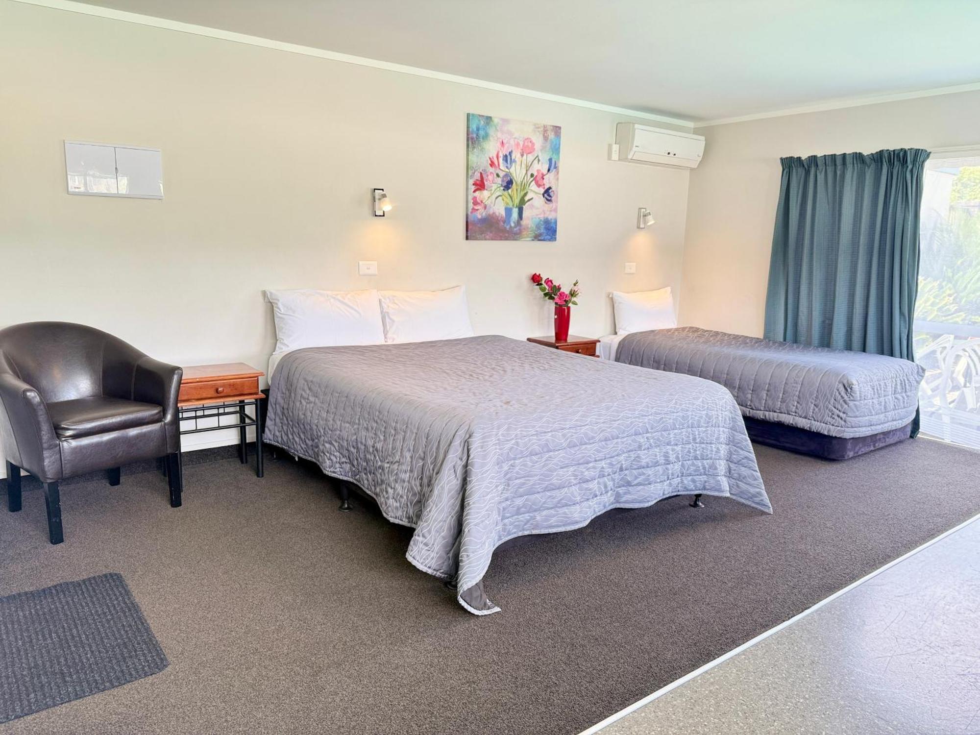 Continental Motel Whangarei Exterior photo