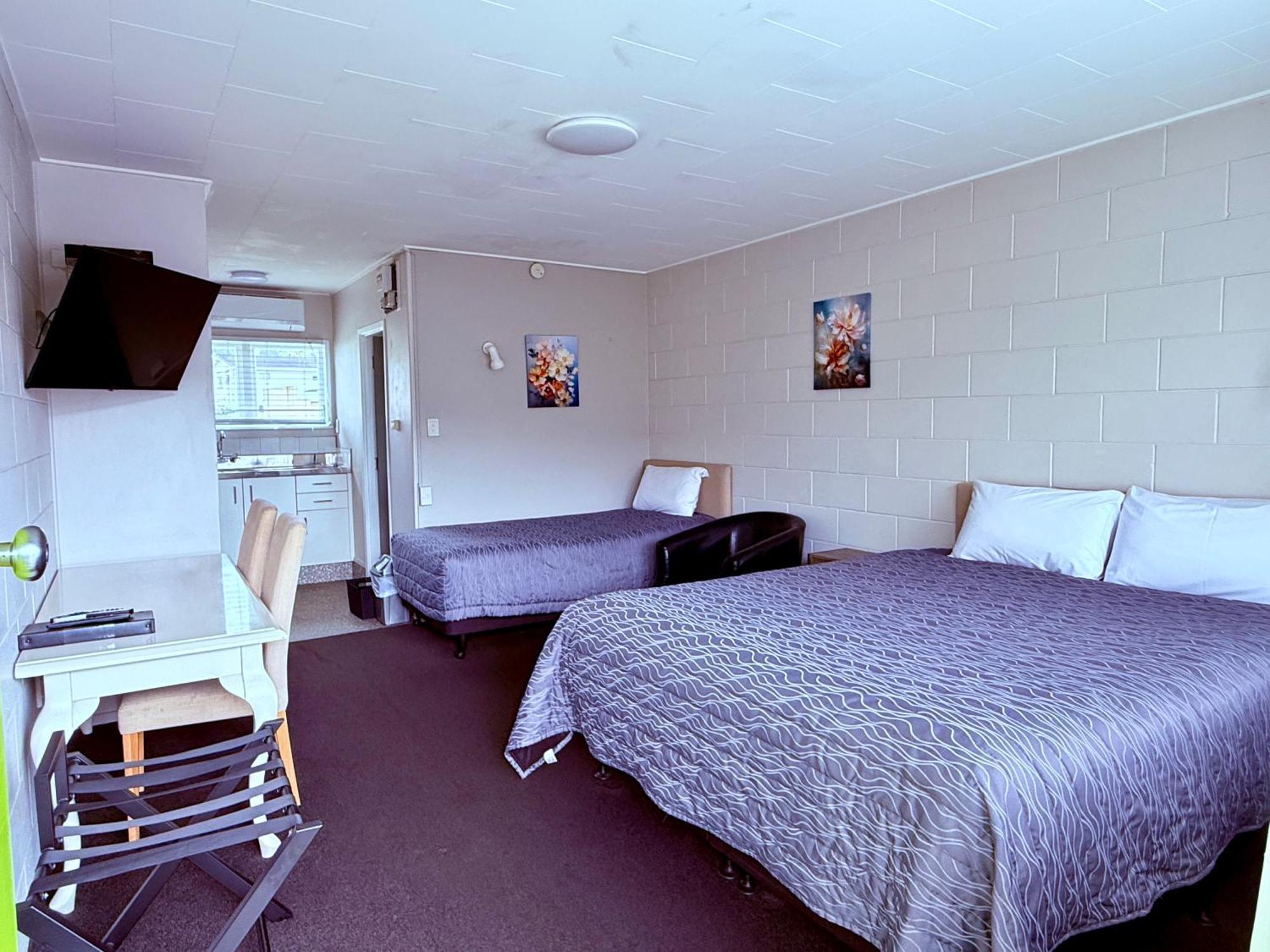 Continental Motel Whangarei Exterior photo