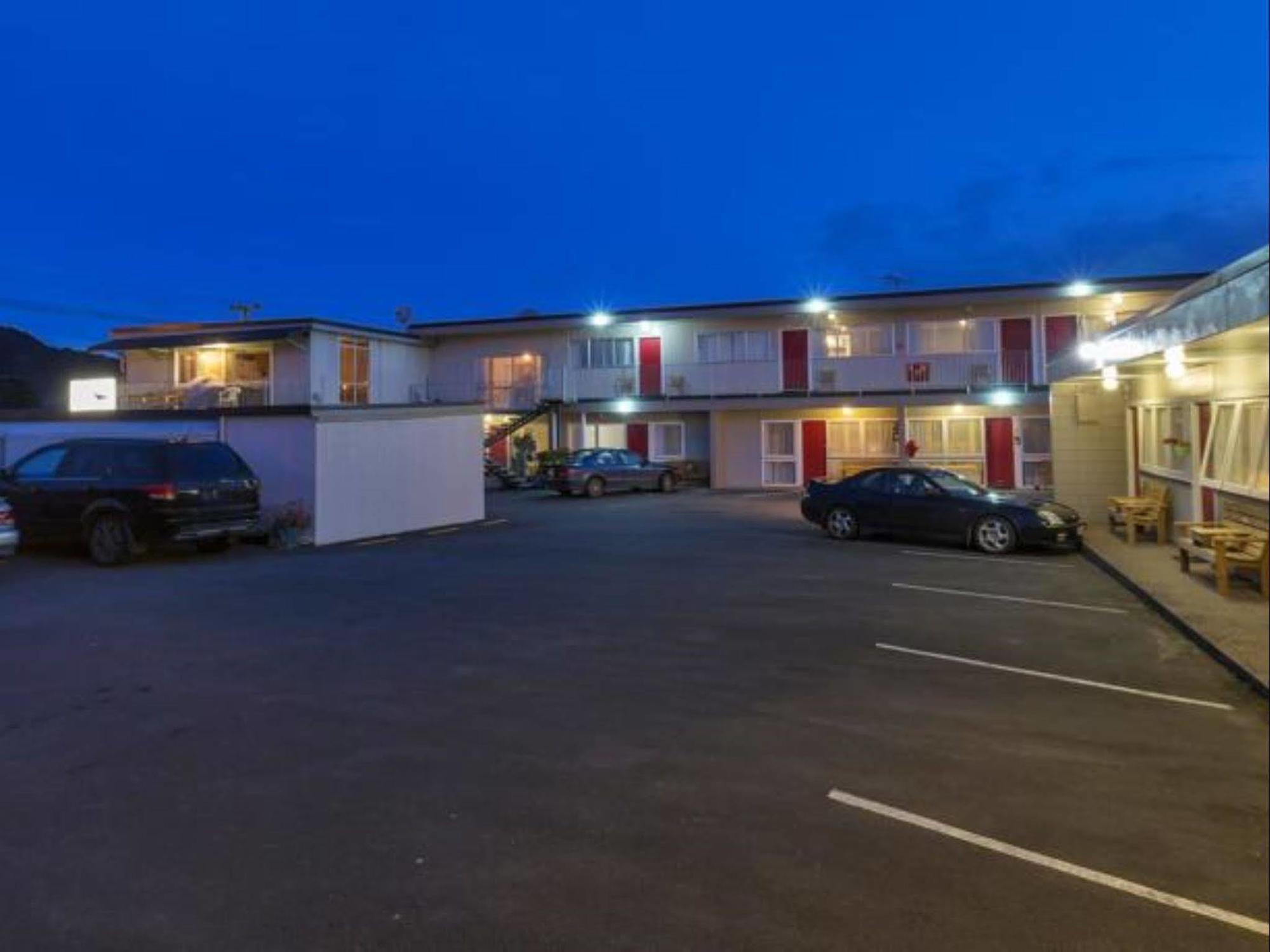 Continental Motel Whangarei Exterior photo